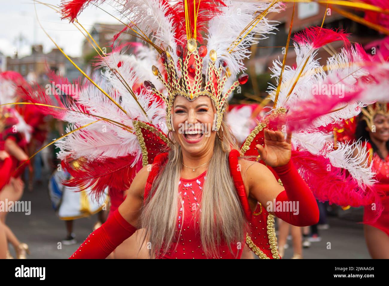 NOTTING HILL, LONDON, ENGLAND- 29 August 2022: Carnival performer ...