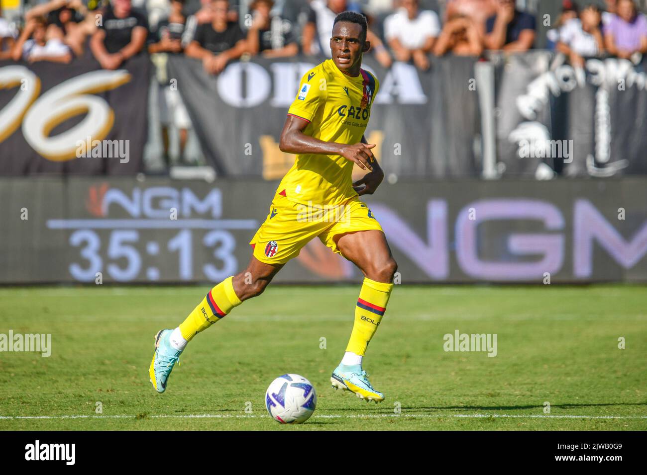 Bologna's Jhon Lucumi during the italian soccer Serie A match Spezia