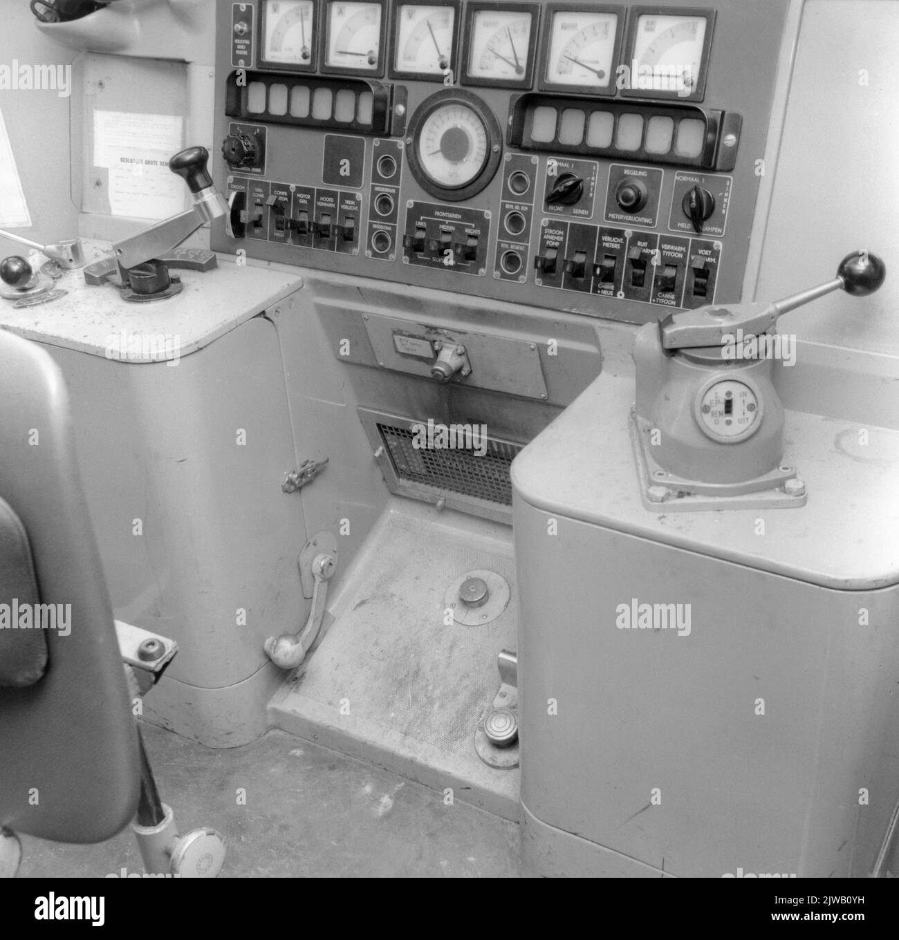 Interior of an electric train set matt. 1964 (Plan t) of the N.S
