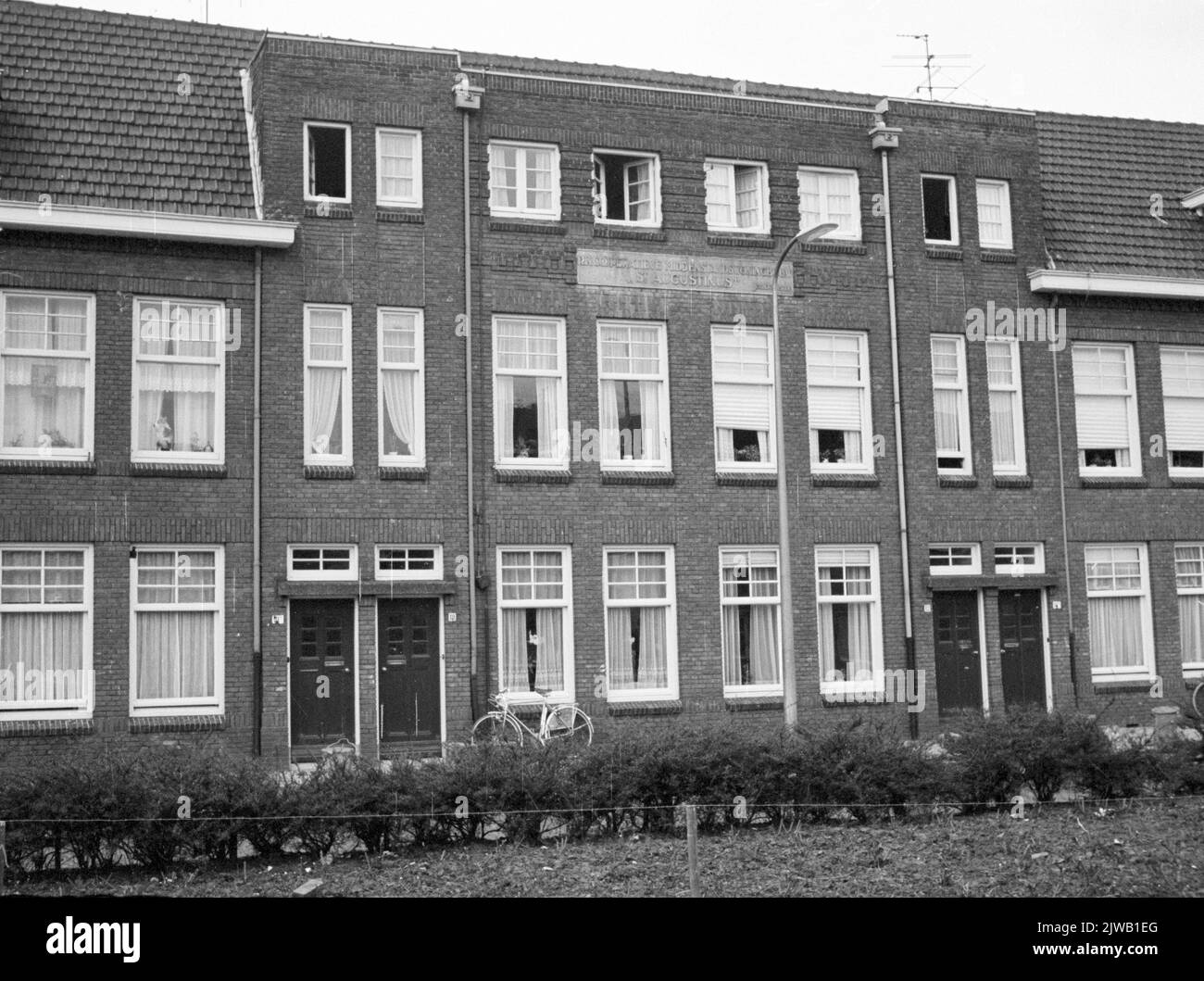 Face in the widened Potterstraat in Utrecht with the Lange Viestraat