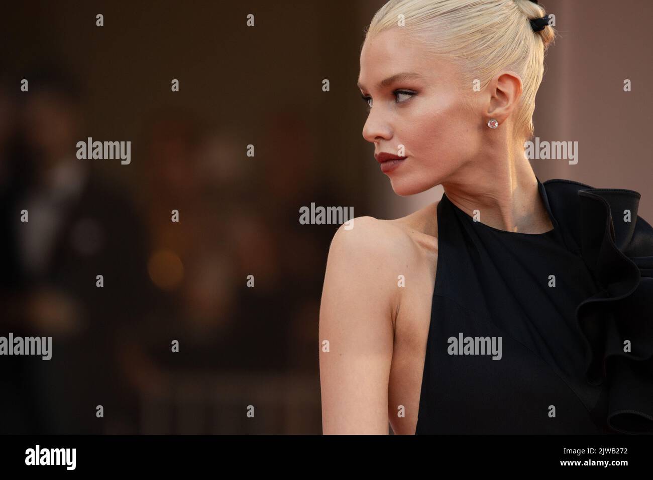 Stella Maxwell attends the "L'Immensita" red carpet at the 79th Venice