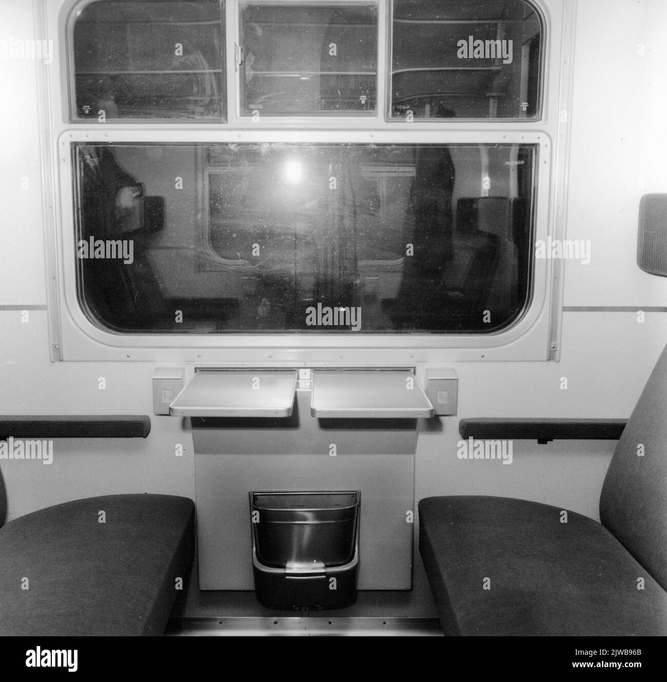 Interior of an electric train set matt. 1964 (Plan V) of the N.S