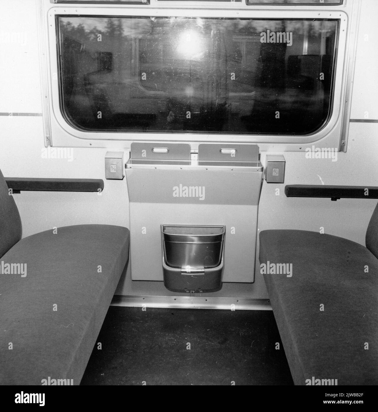 Interior of an electric train set matt. 1964 (Plan V) of the N.S