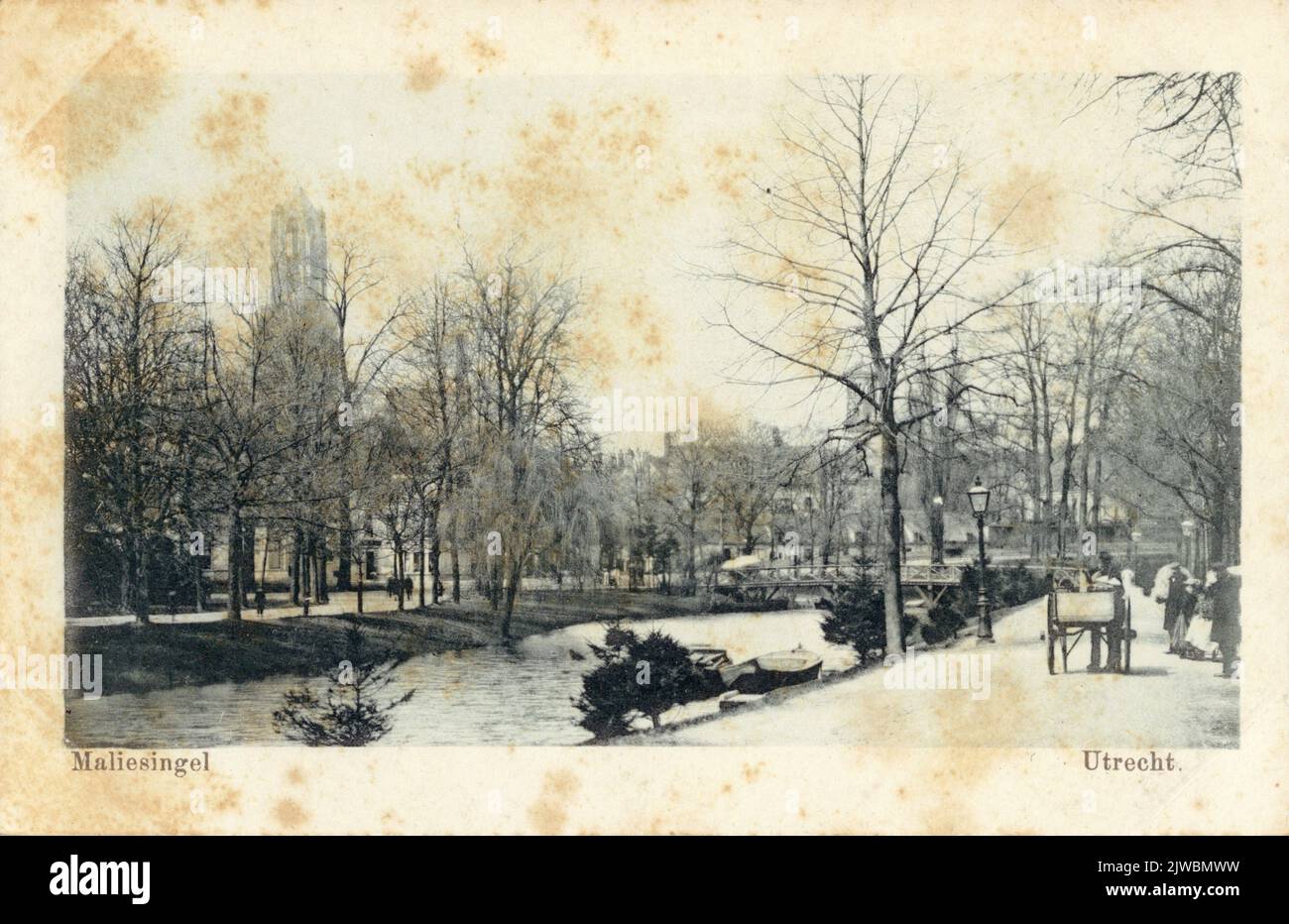 View of the Stadsbuitengracht in Utrecht from the southeast from the Maliesingel with the men's bridge in the background. Stock Photo