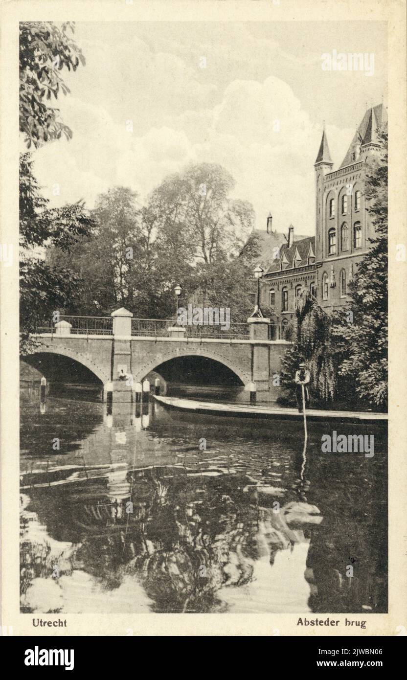 View of the Stadsbuitengracht in Utrecht with the Abstederbrug and on the right a part of the facade of the Roman Catholic orphan and Oudeliersticht. Stock Photo