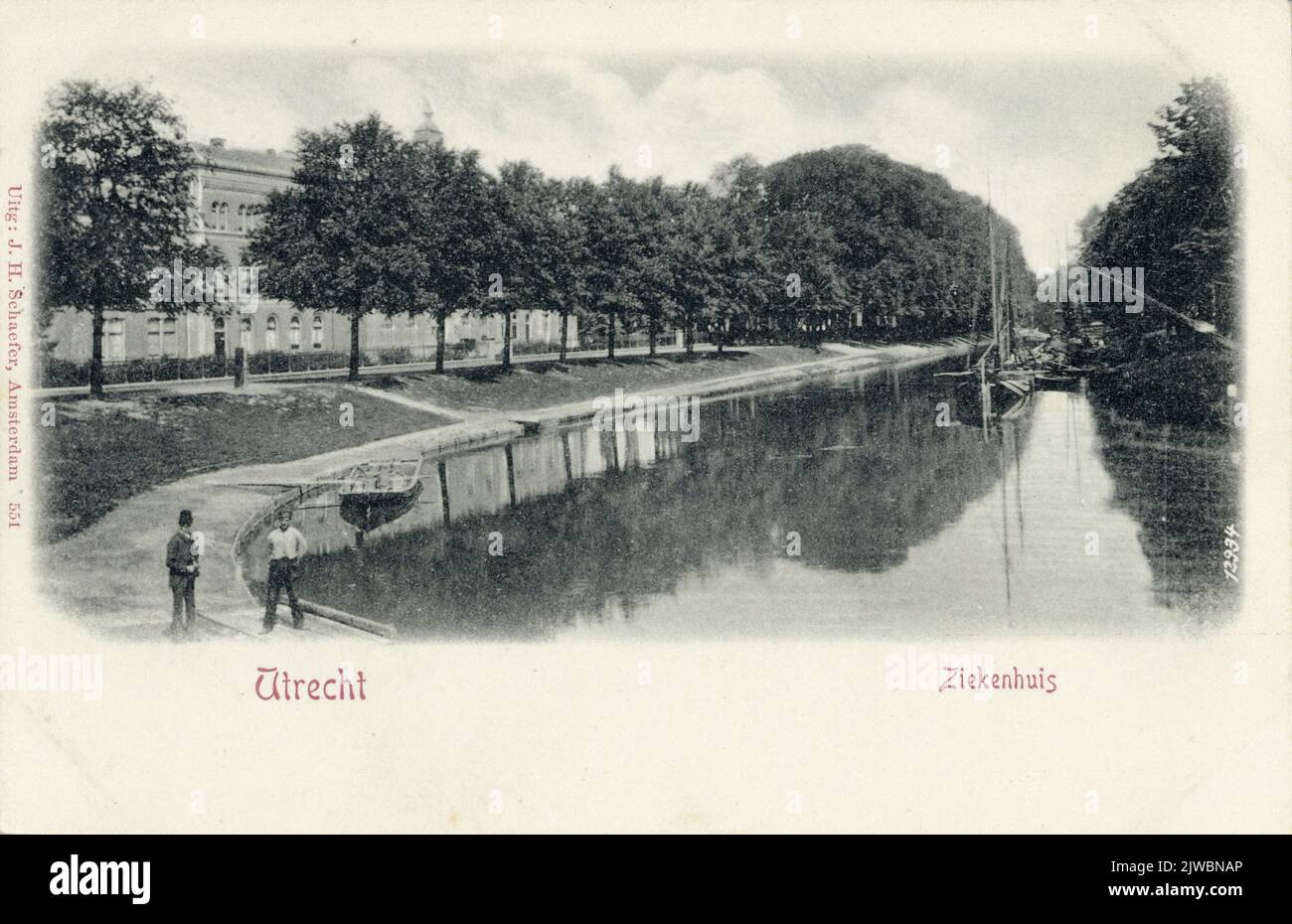 View of the Stadsbuitengracht in Utrecht with a part of the general hospital on the left (Catharijnesingel 15). Stock Photo