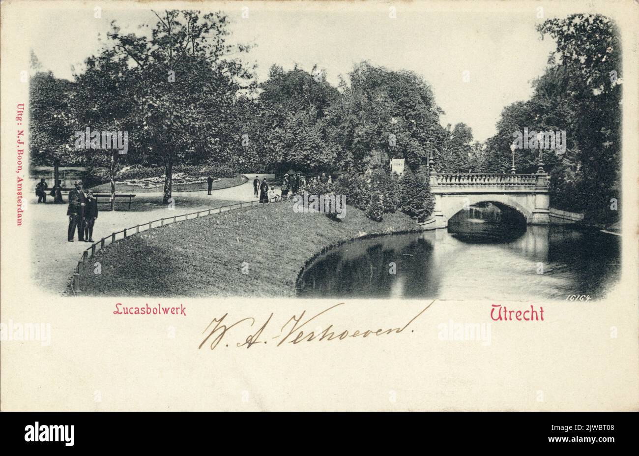View of the Stadsbuitengracht in Utrecht with the Lucas Bridge in the background; On the left the park on the Lukebolwerk. Stock Photo
