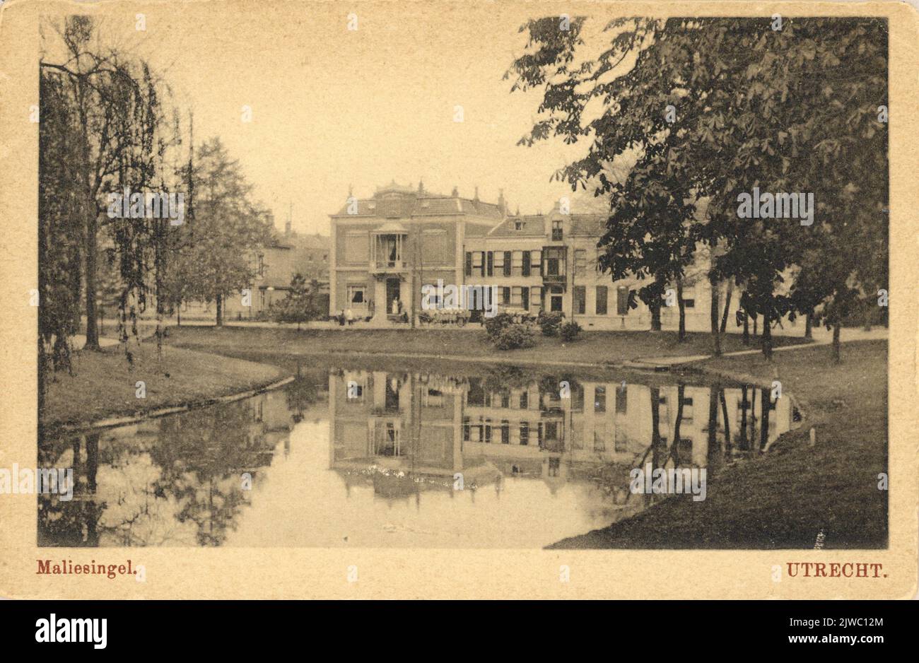 View of the Stadsbuitengracht in Utrecht from the south near the Plantsoen Lepelenburg with a few houses on the Maliesingel in the background. Stock Photo