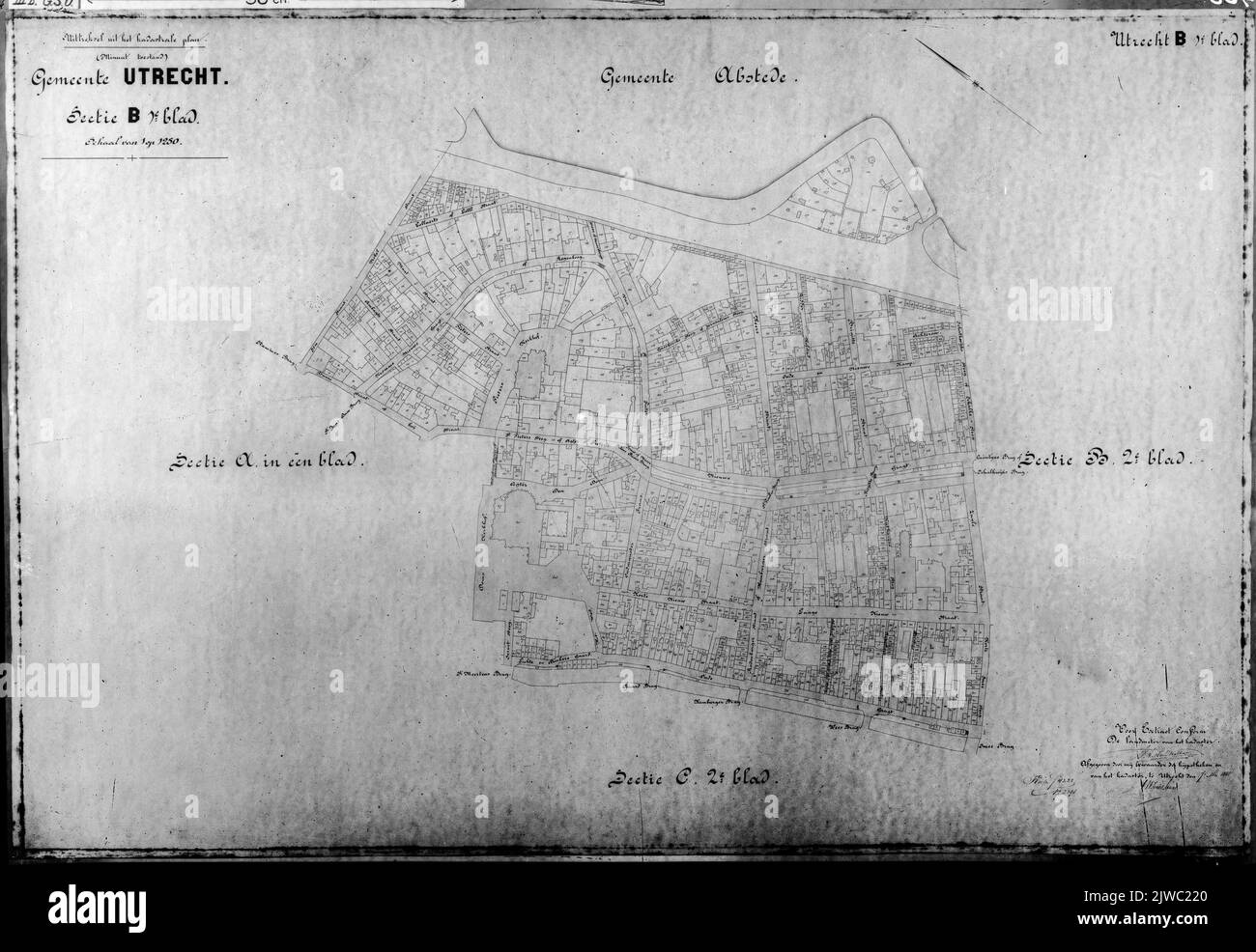 Cadastral map (minute plan) of the municipality of Utrecht, Section B, first magazine with the borders of the land property and the relevant plot numbers in the area that is roughly bordered by Lange Jansstraat/ Nobelstraat/ Stadsbuitengracht/ Schalkwijkstraat/ Oudegracht and Domplein. Stock Photo