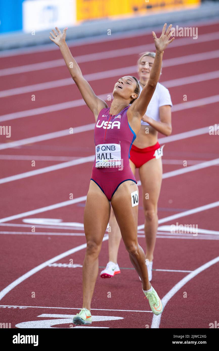 Anna Hall of the USA competing in the 800m Heptathlon at the World