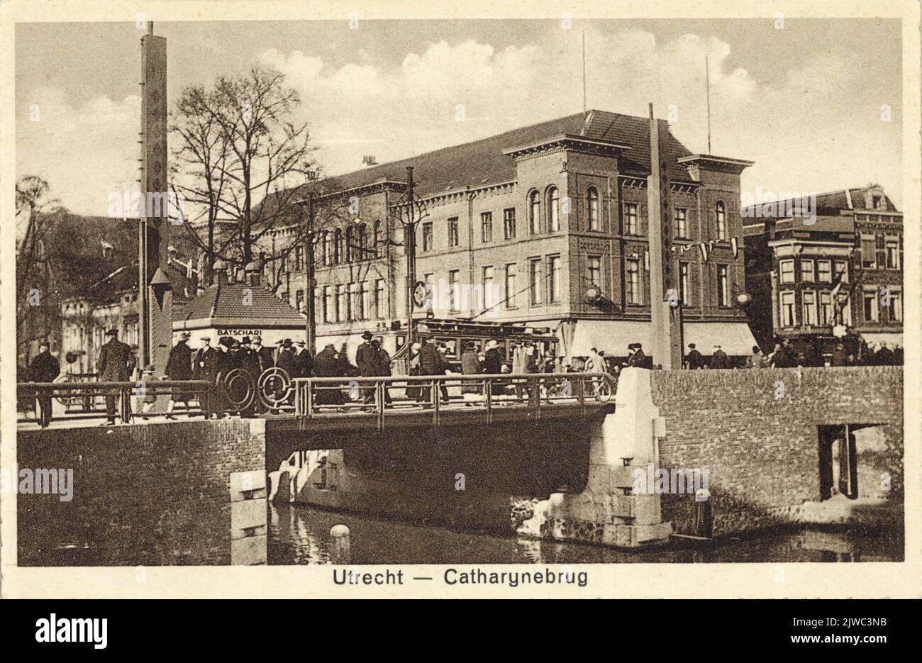 View on a part of the Catharijnebrug over the Stadsbuitengracht in Utrecht with a few houses on the Vredenburg on the right. Stock Photo