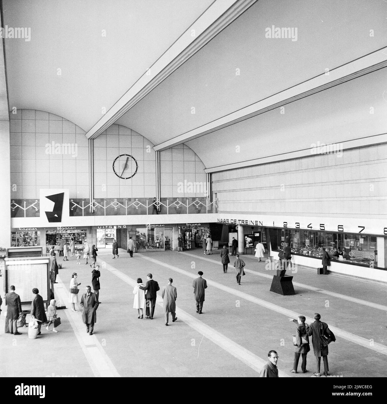 Public transport rotterdam Black and White Stock Photos & Images - Alamy