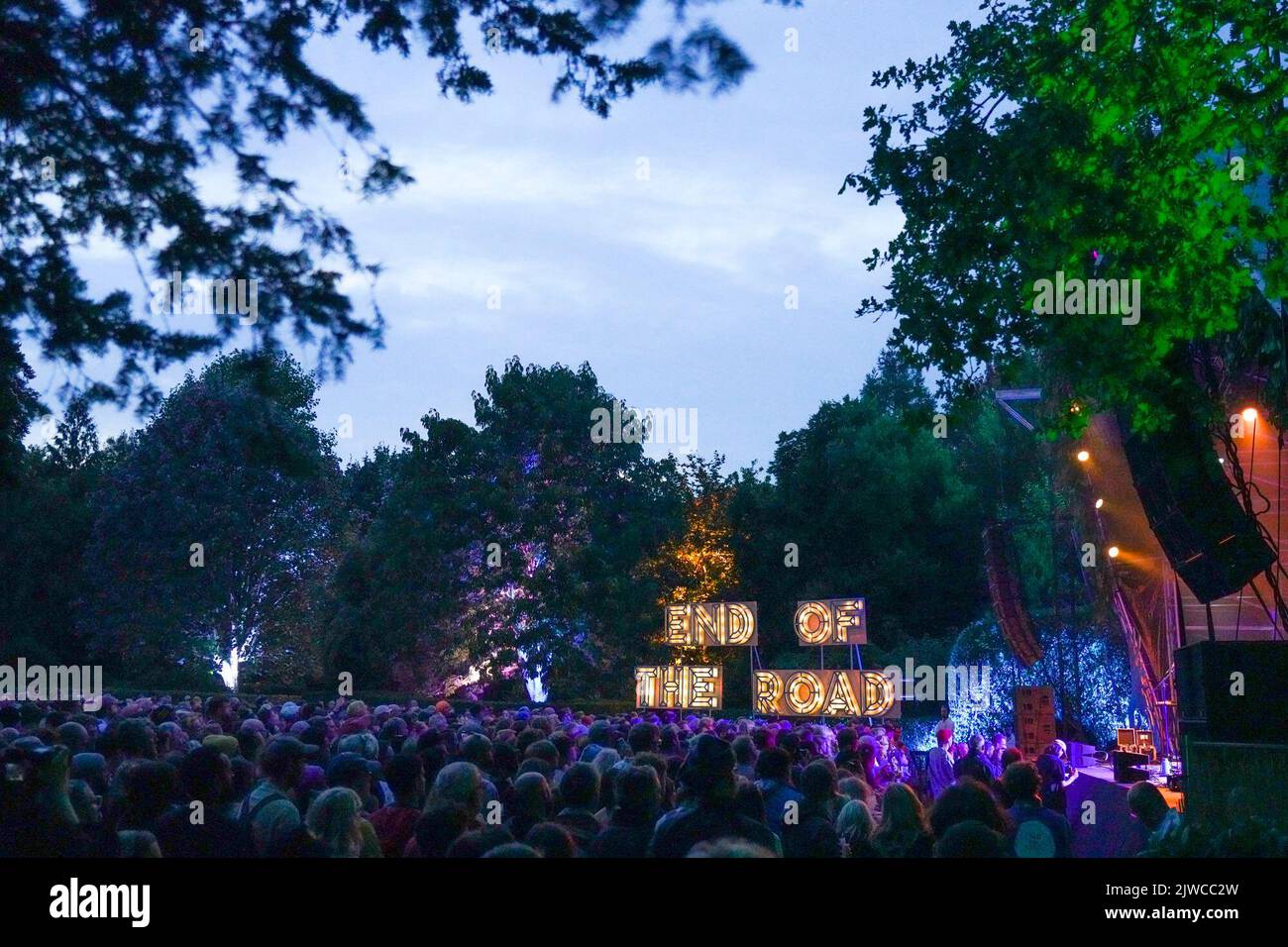 Dorset, UK. Sunday, 4 September, 2022. A view of the Garden Stage at twilight at the 2022 End of the Road Festival. Photo: Richard Gray/Alamy Stock Photo
