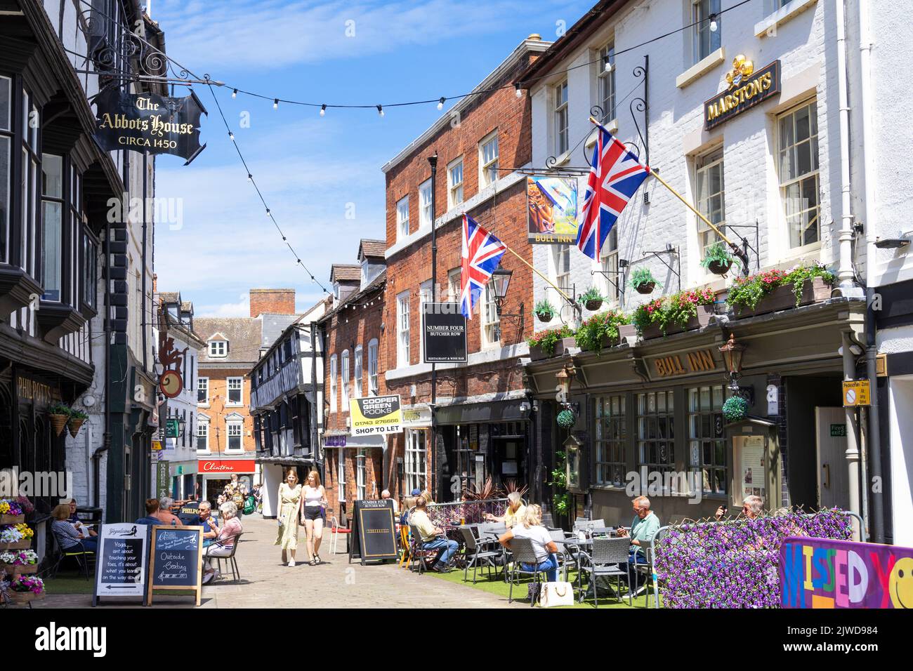 Shrewsbury town centre with Shops and restaurants on Butcher Row Shrewsbury Shropshire England UK GB Europe Stock Photo