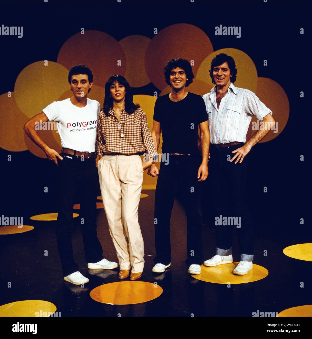 Video ustida egilib Video ustida egilib