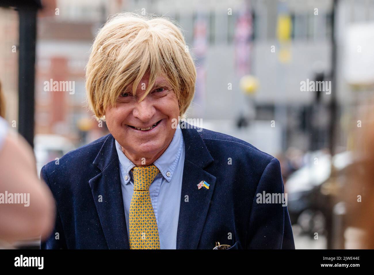 Westminster, London, UK, 5th September 2022.  Michael Fabricant arriving at the Queen Elizabeth II centre for the result and announcement for new Conservative party leader and UK Prime Minister. Amanda Rose/Alamy Live News Stock Photo