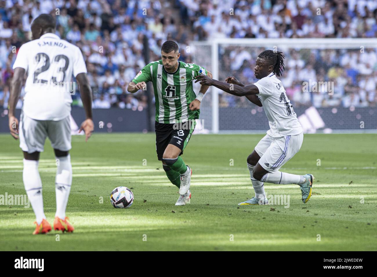 Guido Rodriguez of Real Betis (L) and Eduardo Camavinga of Real Madrid