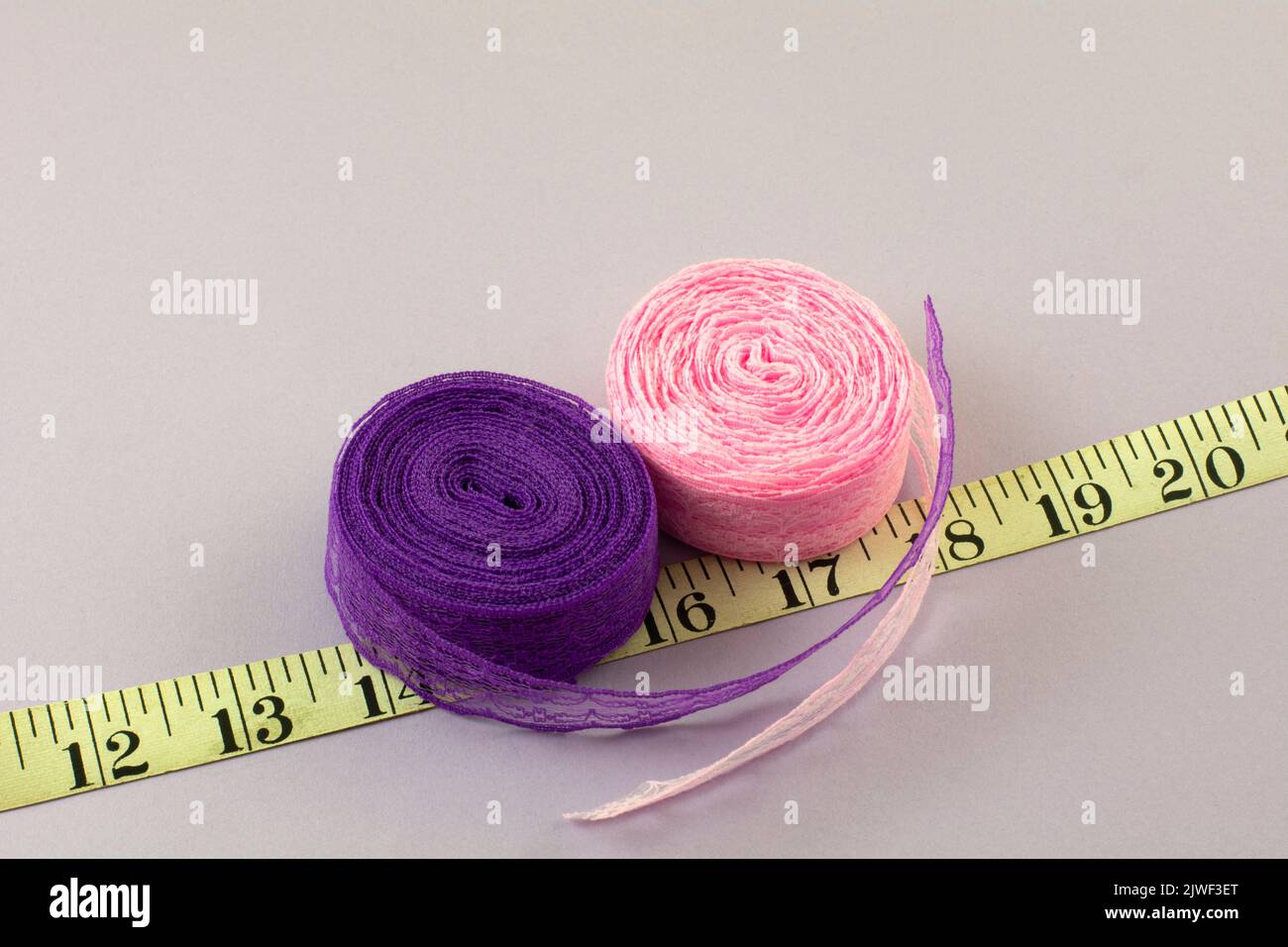 Wintape Pink-Purple Gradient Soft Measuring Bra Size Tape Fabric