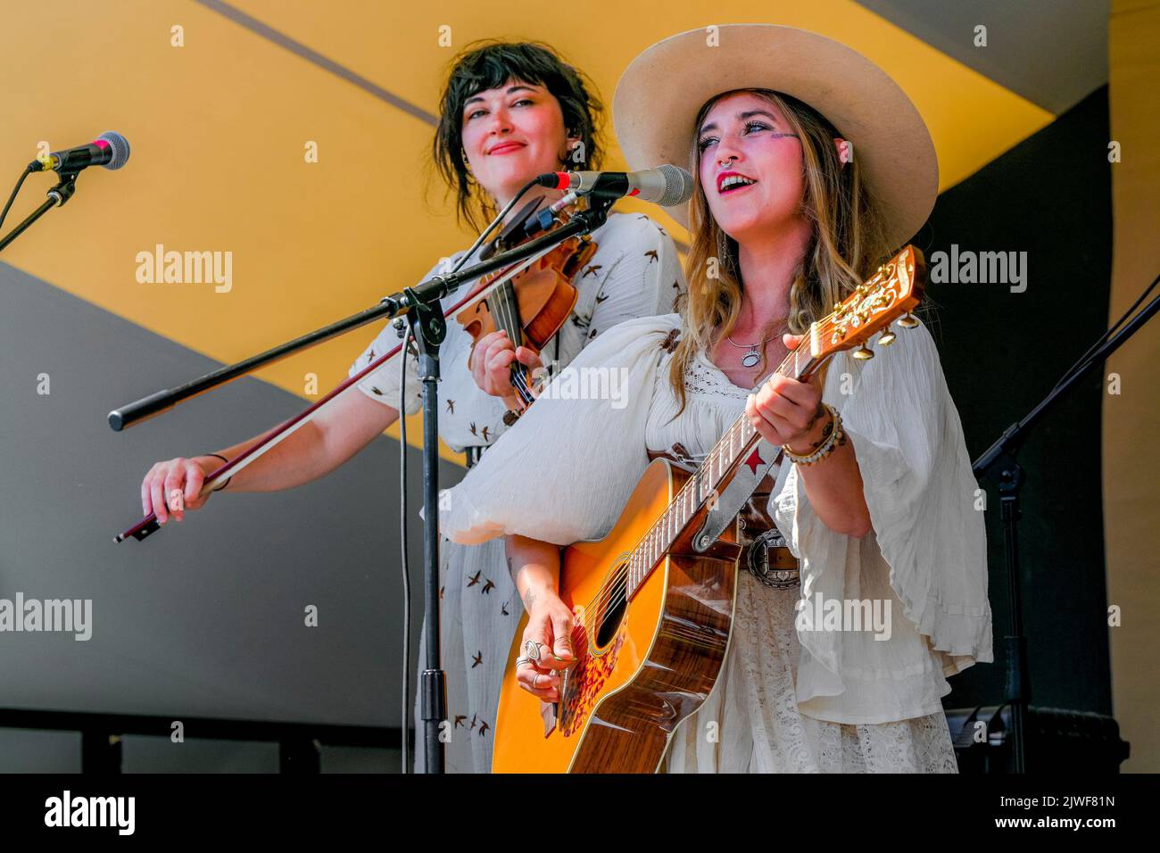 Country singer, Sierra Ferrell, Edmonton Folk Music Festival, Edmonton(07)