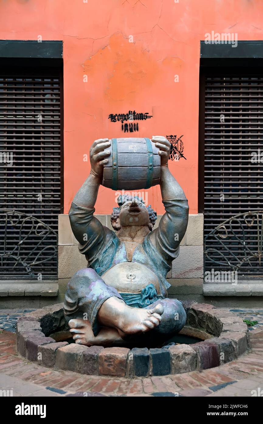 Old Drunkard Statue Hi Res Stock Photography And Images Alamy