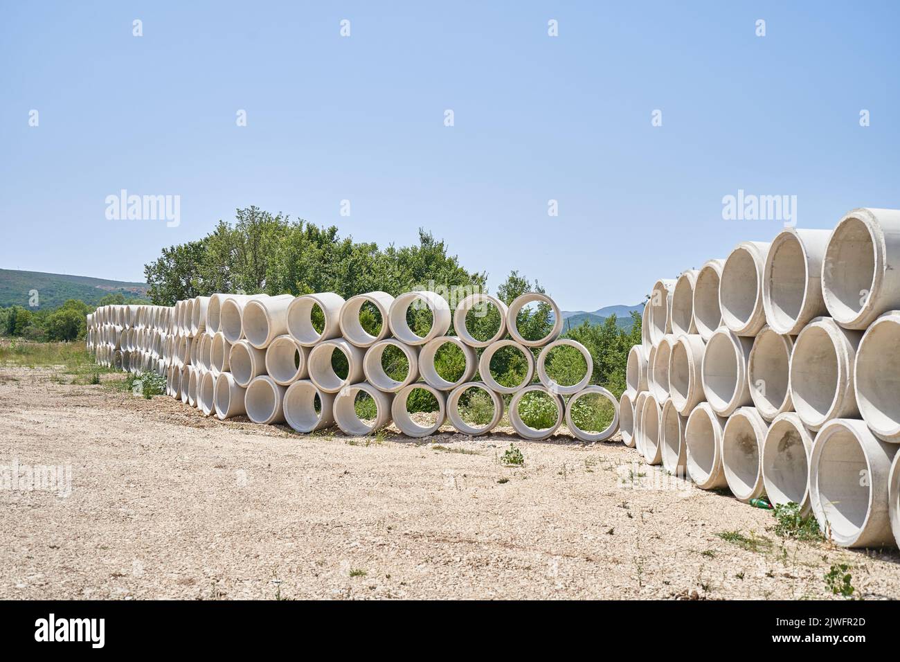 Drainage wells hi-res stock photography and images - Alamy