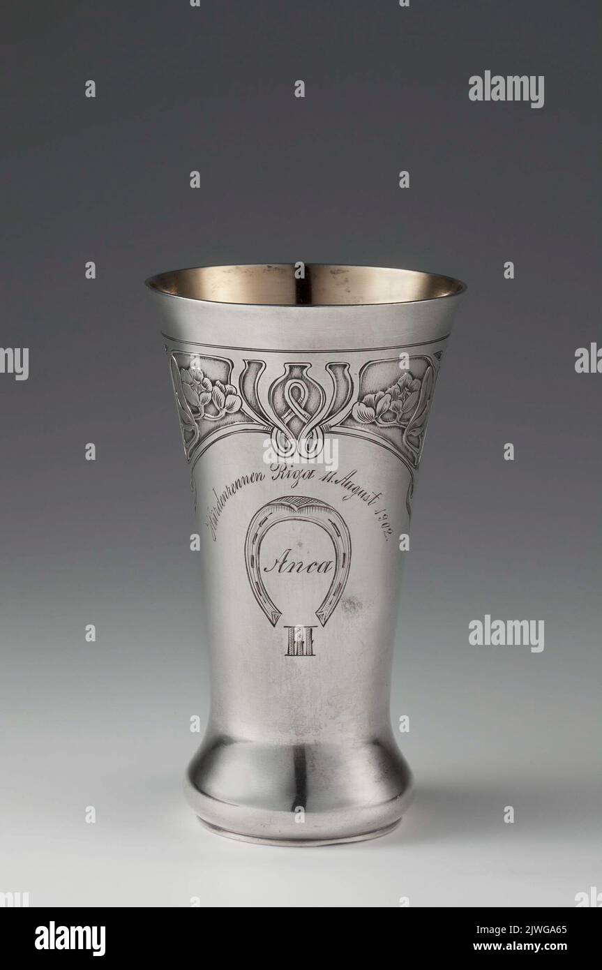 Small cup. Memmert, Gustav (fl. 1890-1930), goldsmiths company Stock Photo