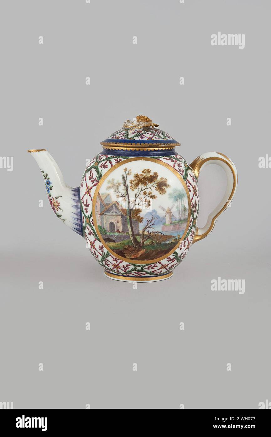Porcelaine teapot hires stock photography and images Alamy