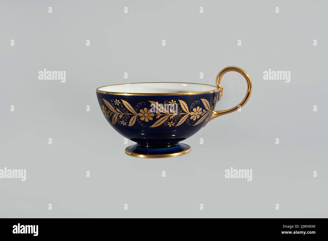 Teacup. Manufacture nationale de porcelaine de Sevres (1756-), factory Stock Photo