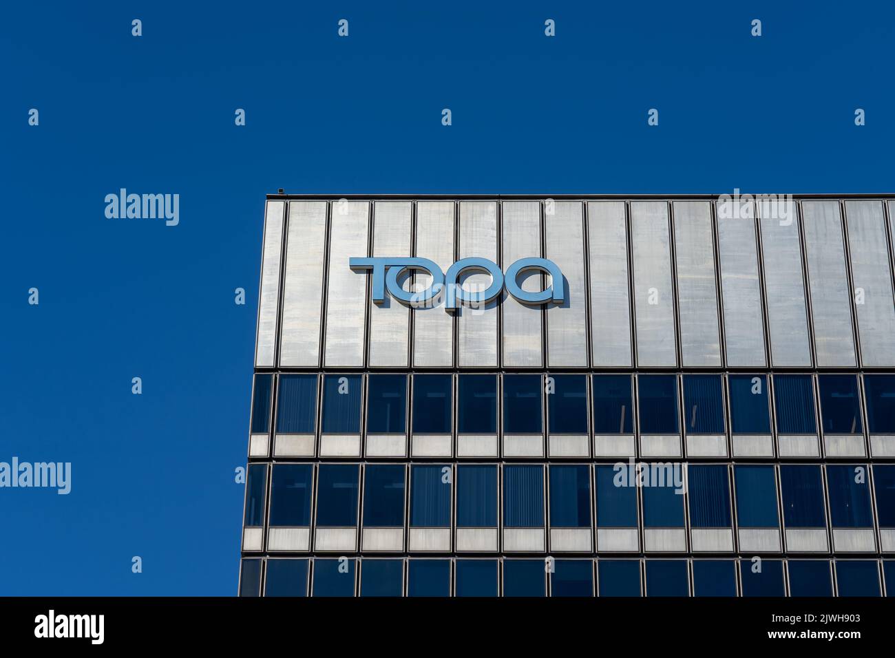 Los Angeles, CA, USA - July 6, 2022: TOPA (Tenant Opportunity to Purchase Act Program) sign on the building is shown in Los Angeles, CA, USA. Stock Photo