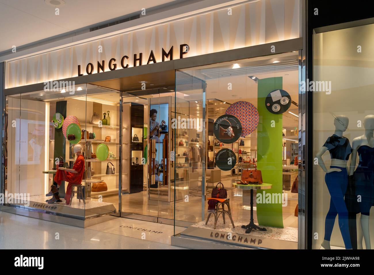 Klcc longchamp online