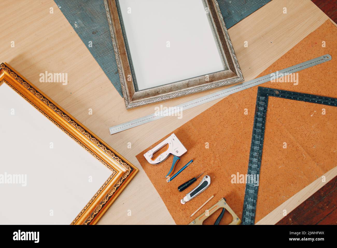 Framing Stapler ruler and frames baguette handmade picture