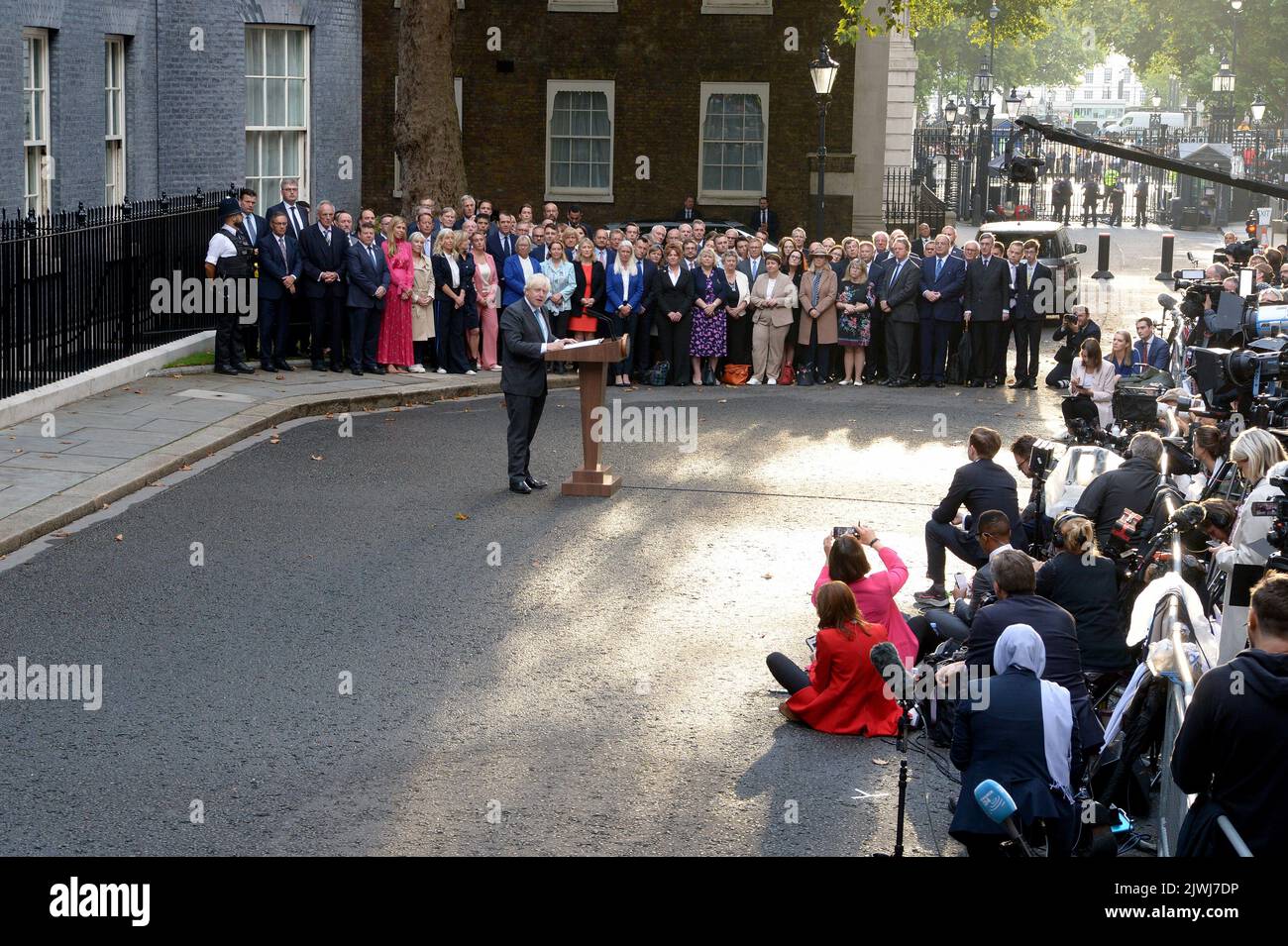 London, UK. 6th Sep, 2022. Outgoing Prime Minister Boris Johnson gives his farewell speech to the nation. Credit: MARTIN DALTON/Alamy Live News Stock Photo