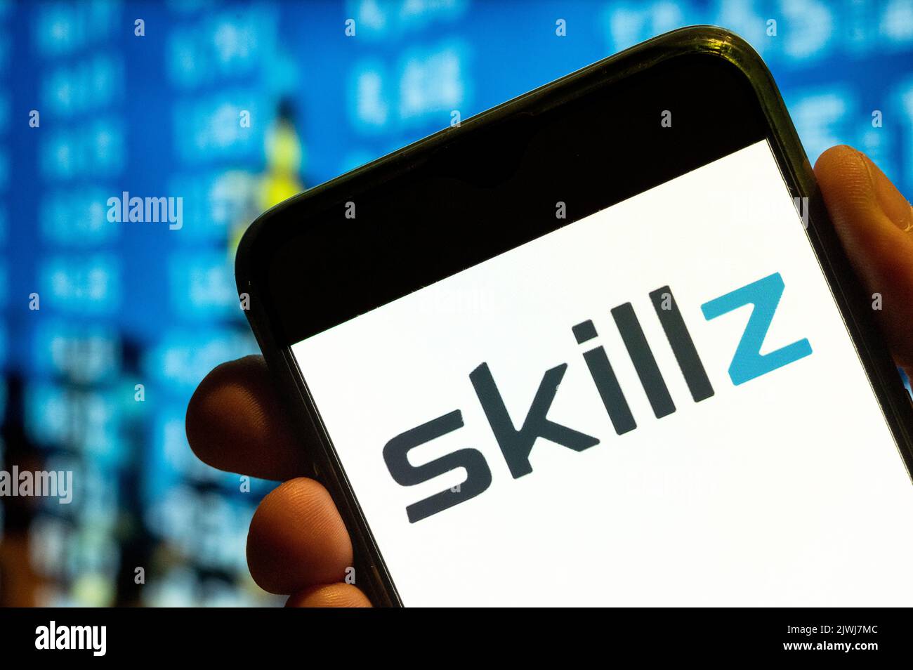 China. 25th July, 2022. In this photo illustration, the online mobile multiplayer gaming competition platform Skillz logo is displayed on a smartphone screen. (Photo by Budrul Chukrut/SOPA Images/Sipa USA) Credit: Sipa USA/Alamy Live News Stock Photo