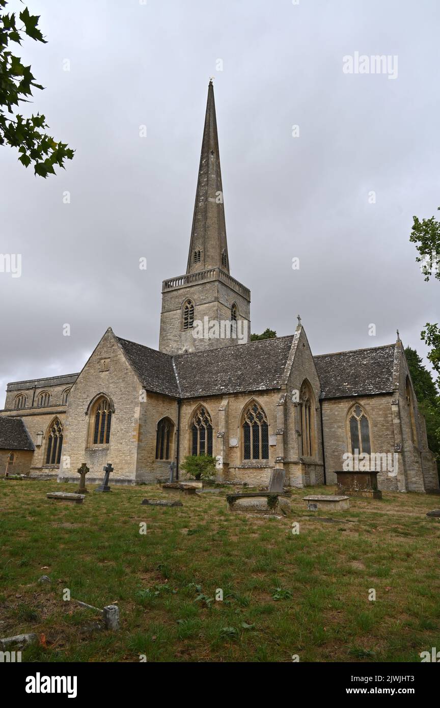 St Mary's Church in the north Oxfordshire village of Kidlington Stock Photo