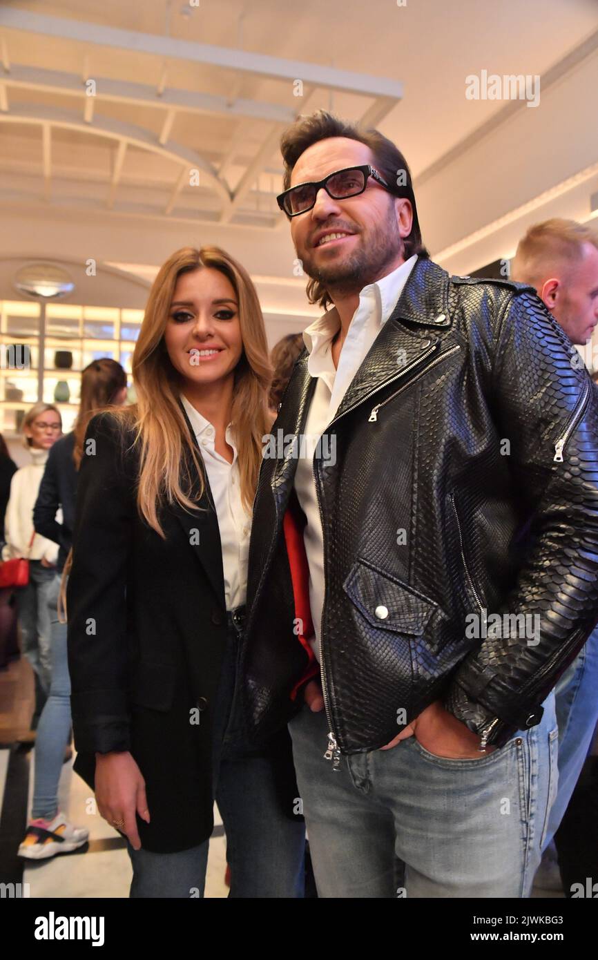 Moscow. The actor, the singer Alexander Revva with the spouse Anjelica ...