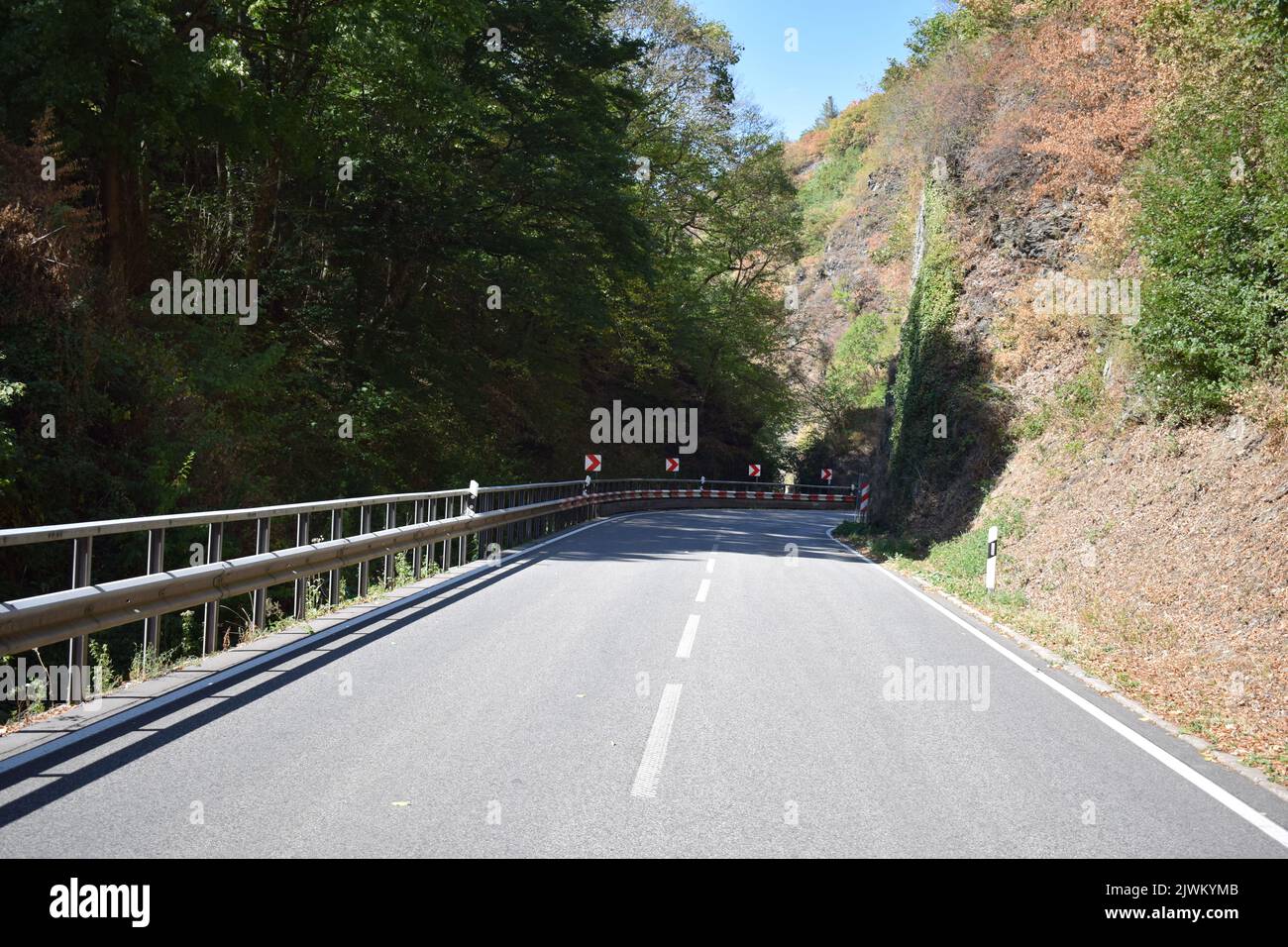Narrow cliff road hi-res stock photography and images - Alamy