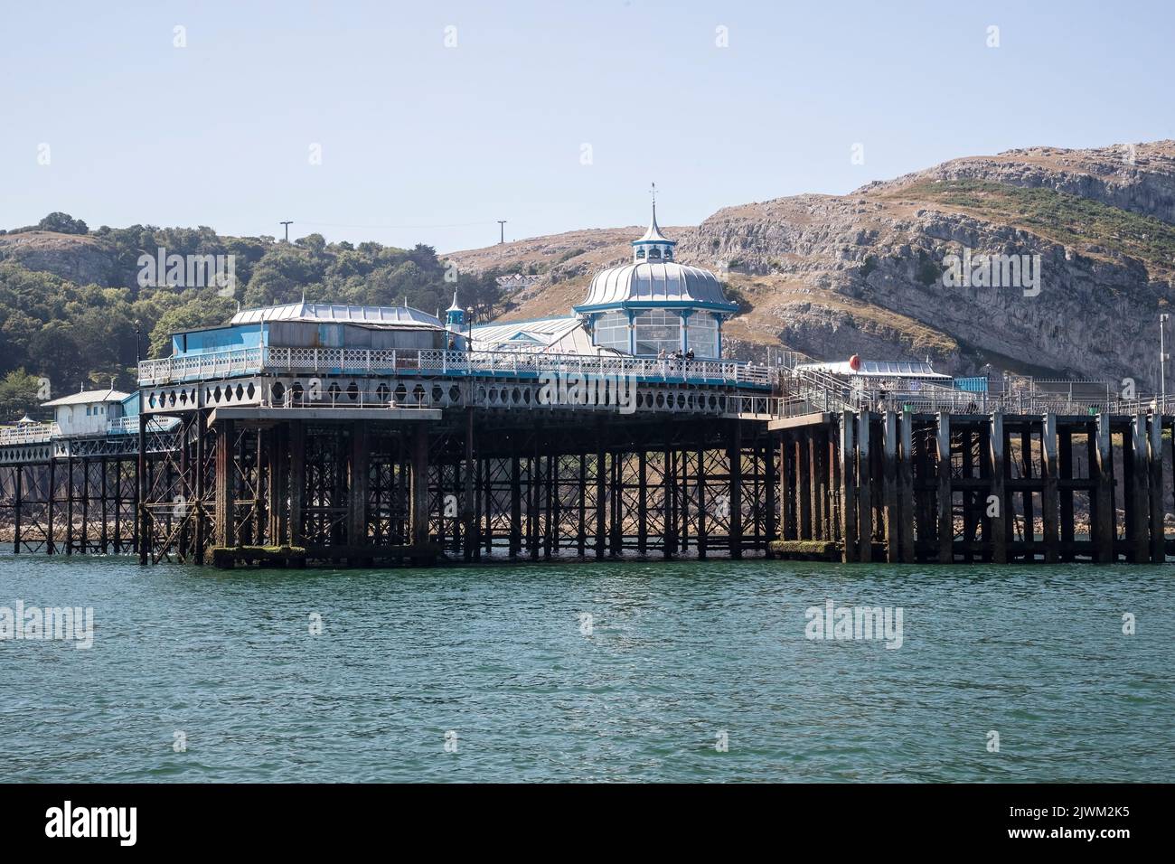 2295 feet long hires stock photography and images Alamy