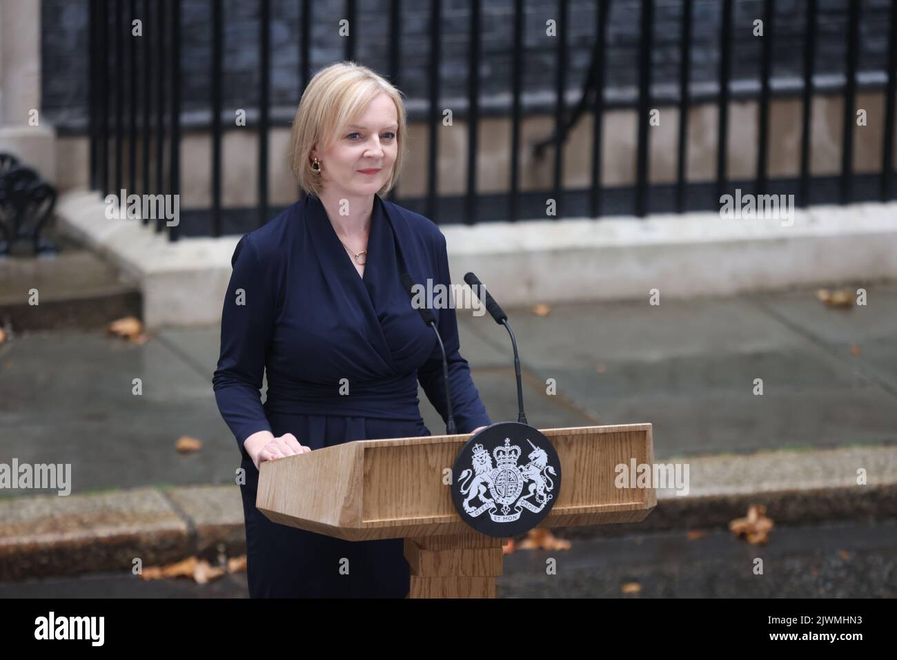 New Prime Minister Liz Truss outside 10 Downing Street, London, after meeting Queen Elizabeth II and accepting her invitation to become Prime Minister and form a new government. Picture date: Tuesday September 6, 2022. Stock Photo