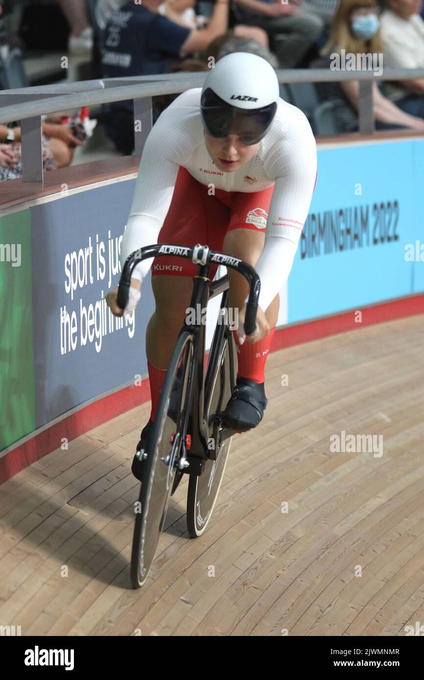 Sophie CAPEWELL of England in the Women's Sprint cycling at the 2022 ...