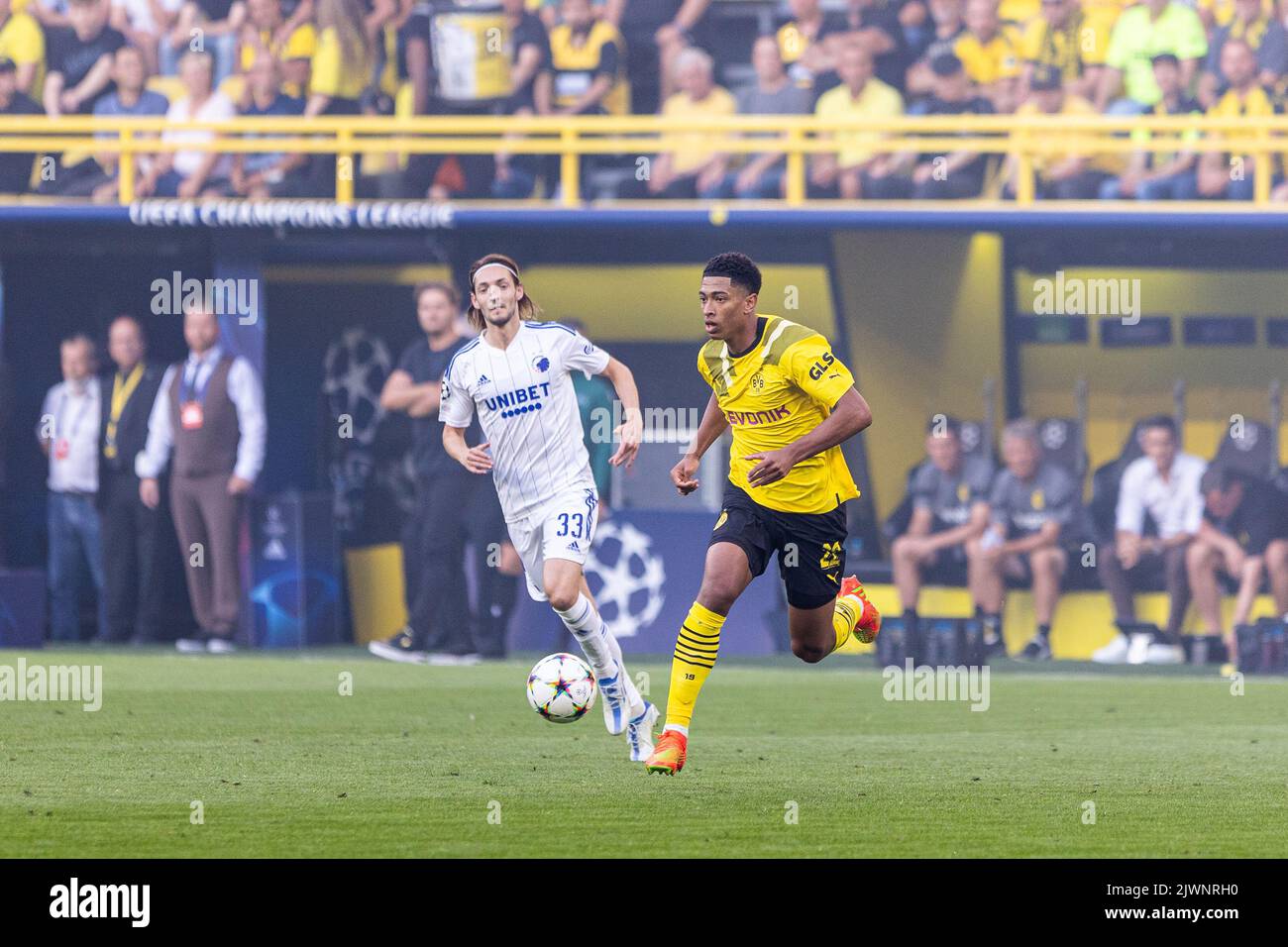 Dortmund, Germany. 06th Sep, 2022. Jude Bellingham (22) of Dortmund seen during the UEFA Champions League match between Dortmund and FC Copenhagen at Signal Iduna Park in Dortmund. (Photo Credit: Gonzales Photo/Alamy Live News Stock Photo