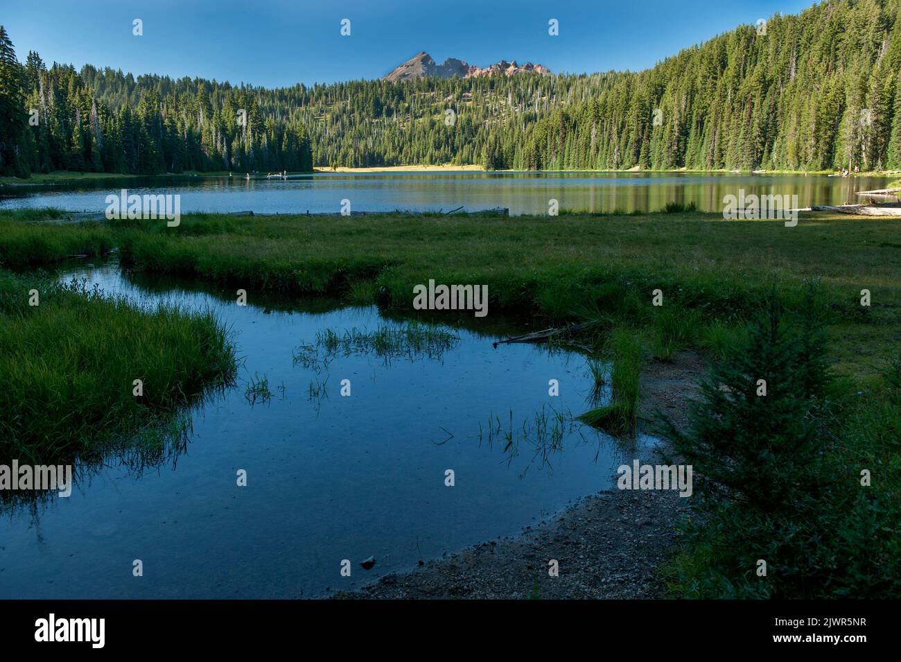 Todd Lake, the very first lake on the Cascade Lakes Scenic Byway as one goes west + south from Bend, Oregon Stock Photo