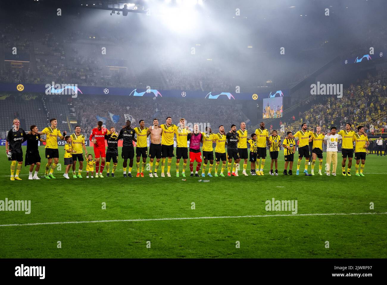 DORTMUND, GERMANY - SEPTEMBER 6: Giovanni Reyna of Borussia Dortmund, Mats Hummels of Borussia Dortmund, Emre Can, Antonios Papadopoulos, Alexander Meyer of Borussia Dortmund, Thomas Meunier of Borussia Dortmund, Niklas Sule of Borussia Dortmund, Nico Schlotterbeck of Borussia Dortmund, Raphael Guerreiro of Borussia Dortmund, Jude Bellingham of Borussia Dortmund, Salih Ozcan of Borussia Dortmund, Julian Brandt of Borussia Dortmund, Marco Reus of Borussia Dortmund, Thorgan Hazard of Borussia Dortmund and Anthony Modeste of Borussia Dortmund during the UEFA Champions League Group G match between Stock Photo