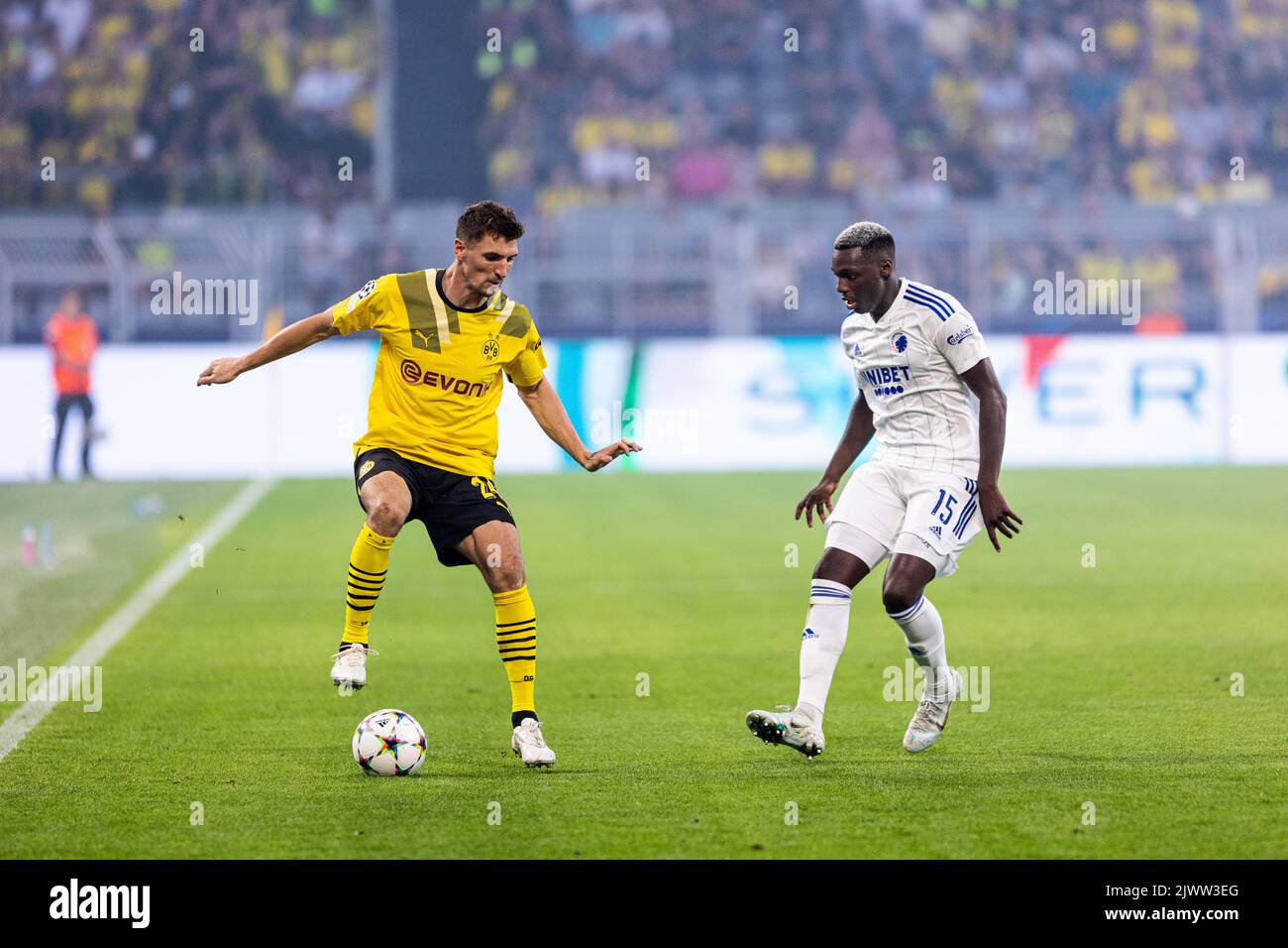Dortmund, Germany. 06th Sep, 2022. Thomas Meunier (24) of Dortmund and Mohammed Daramy (15) of FC Copenhagen seen during the UEFA Champions League match between Dortmund and FC Copenhagen at Signal Iduna Park in Dortmund. (Photo Credit: Gonzales Photo/Alamy Live News Stock Photo