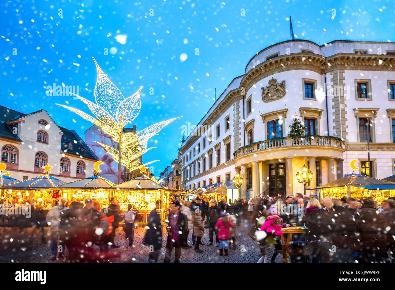 Christmas Market, Wiesbaden, Germany Stock Photo Alamy