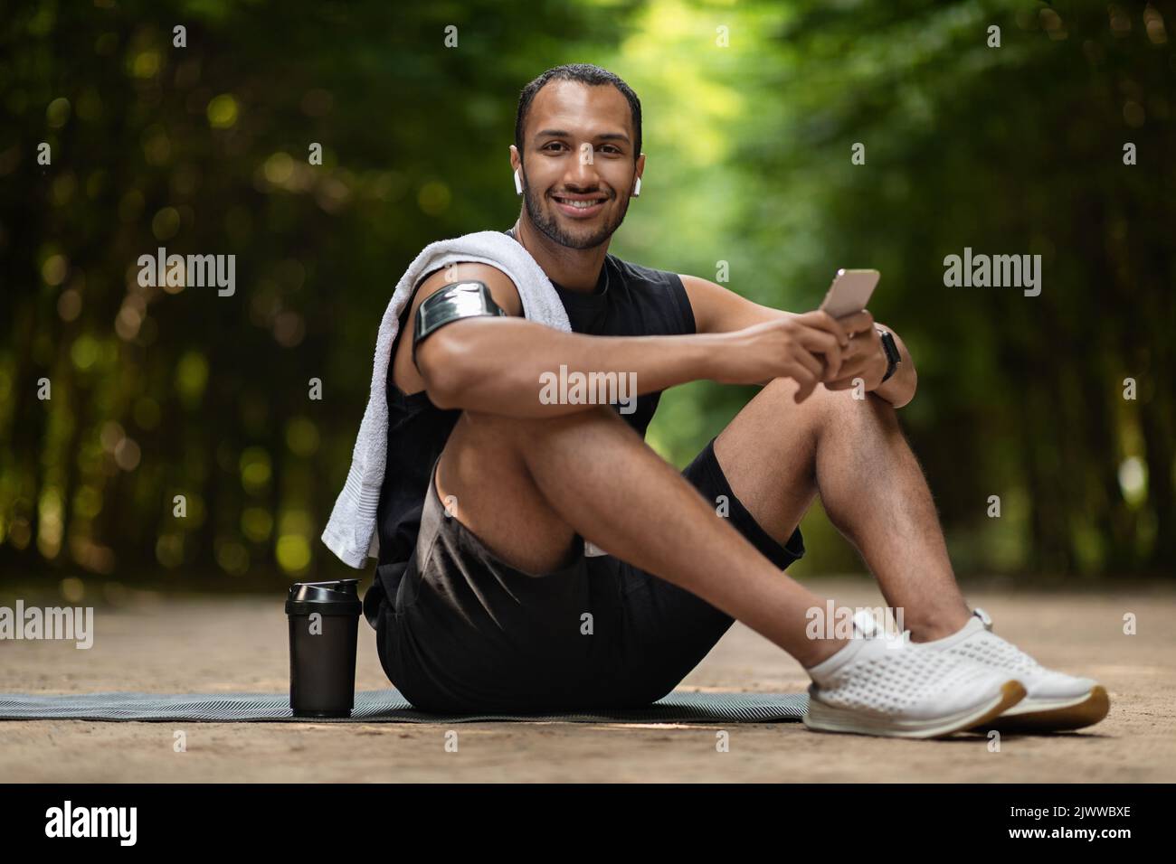 Armbind hi-res stock photography and images - Alamy