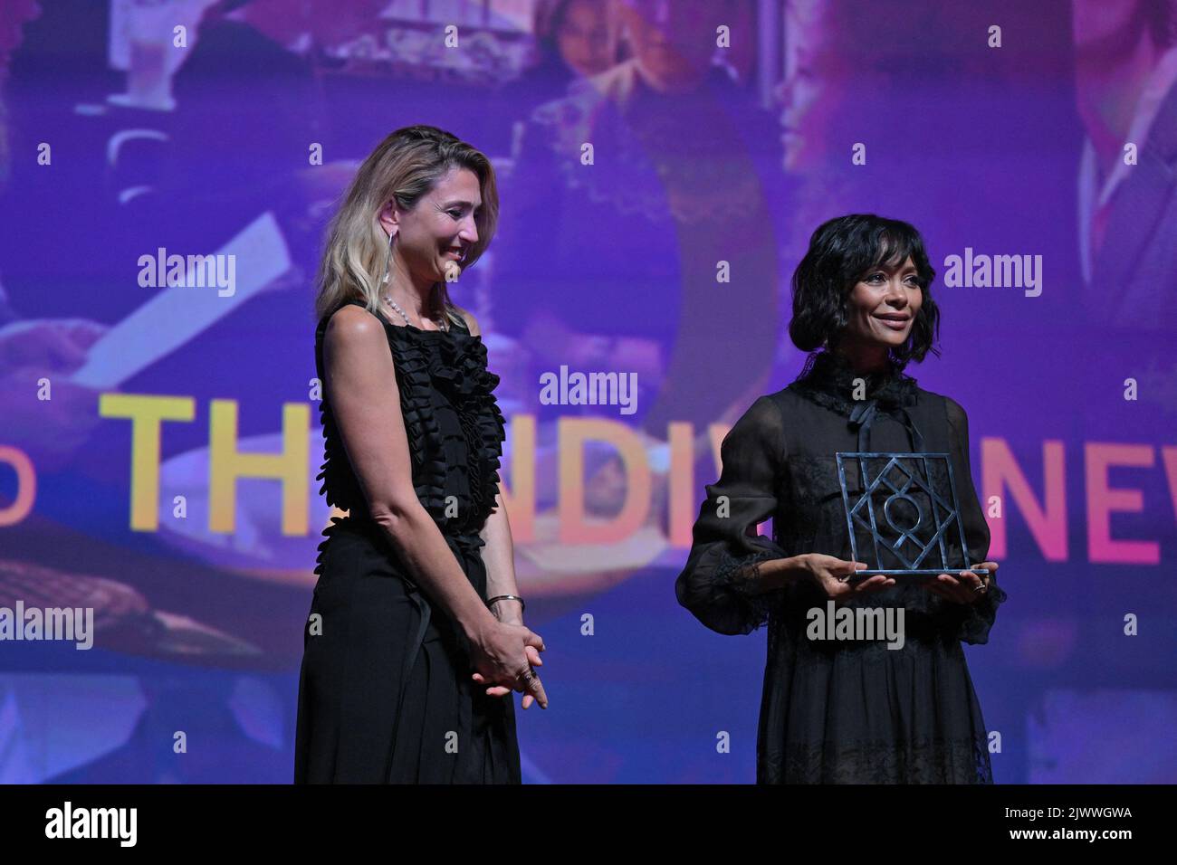 Thandiwe newton 2022 hi-res stock photography and images - Alamy