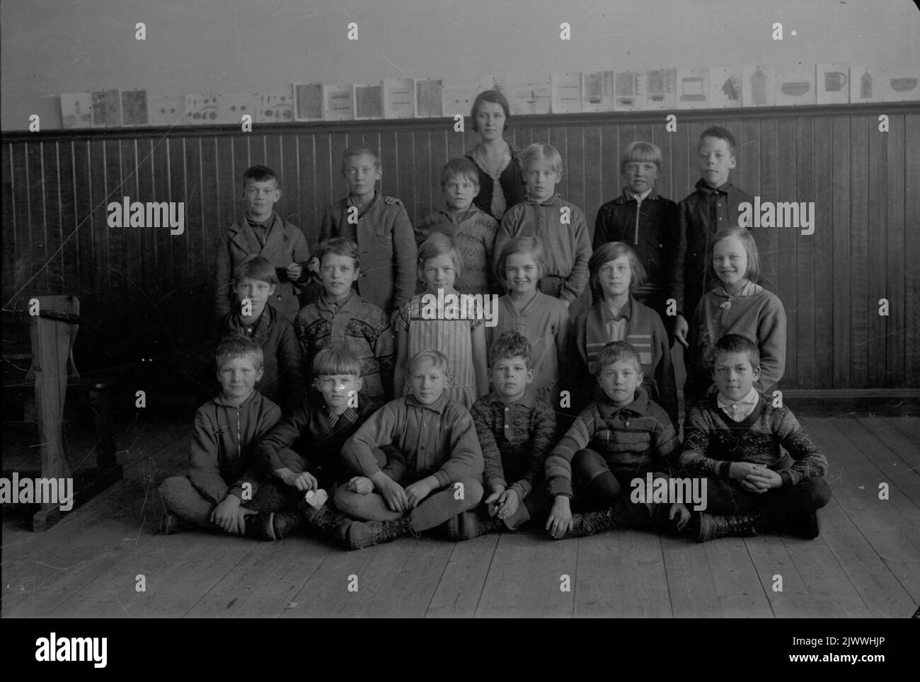 Group picture school hi-res stock photography and images - Alamy