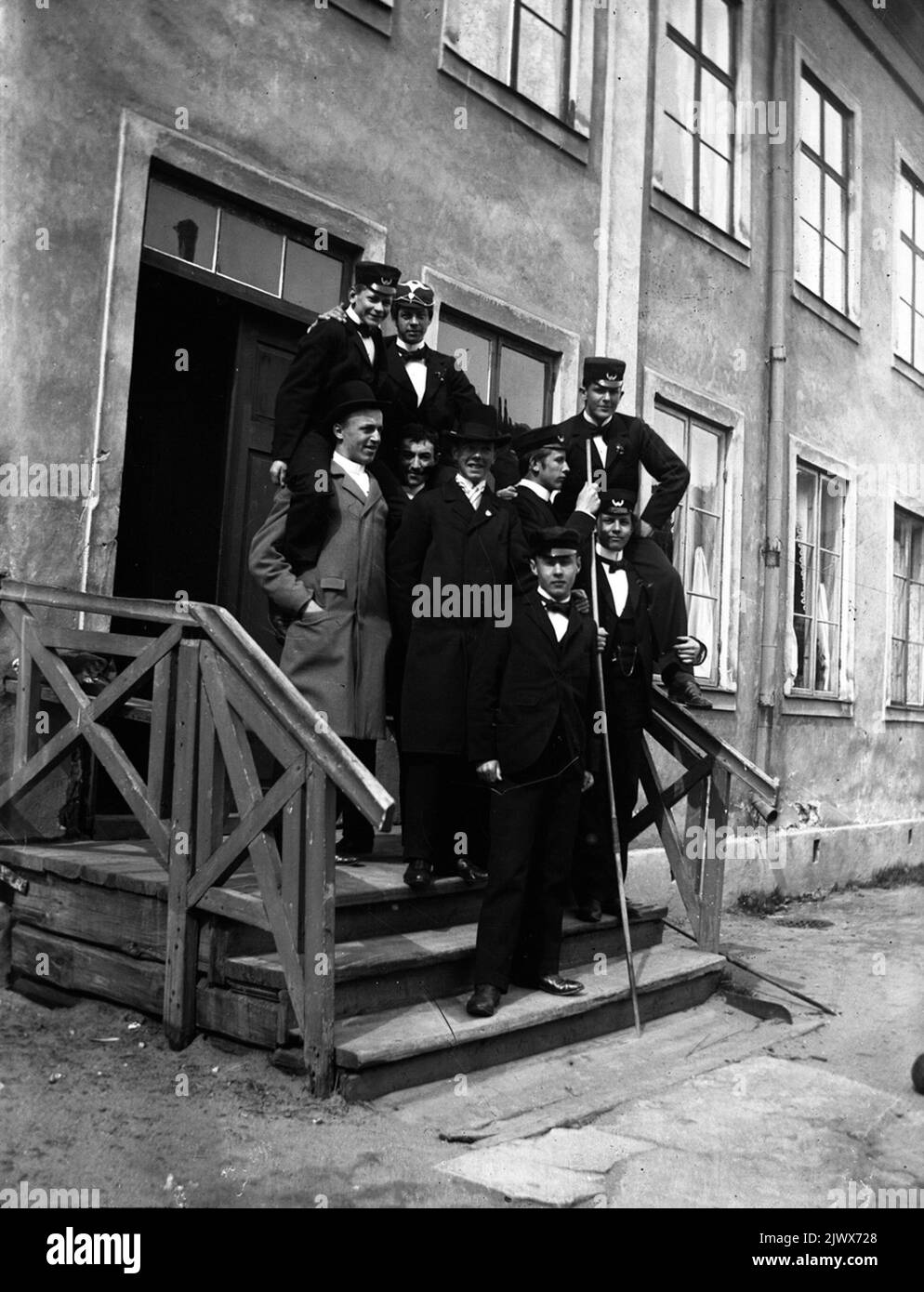 Group portrait. Grupporträtt Stock Photo - Alamy