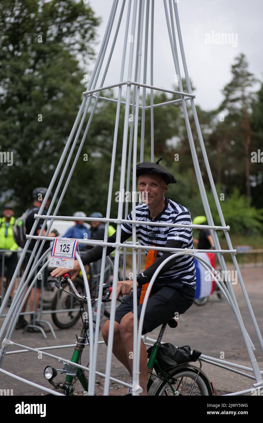 31. Kalmit-Klapprad-Cup 2022 in Maikammer bei Neustadt an der Weinstrae  steht unter dem Motto Libert, galit, Klapperit! Stock Photo - Alamy