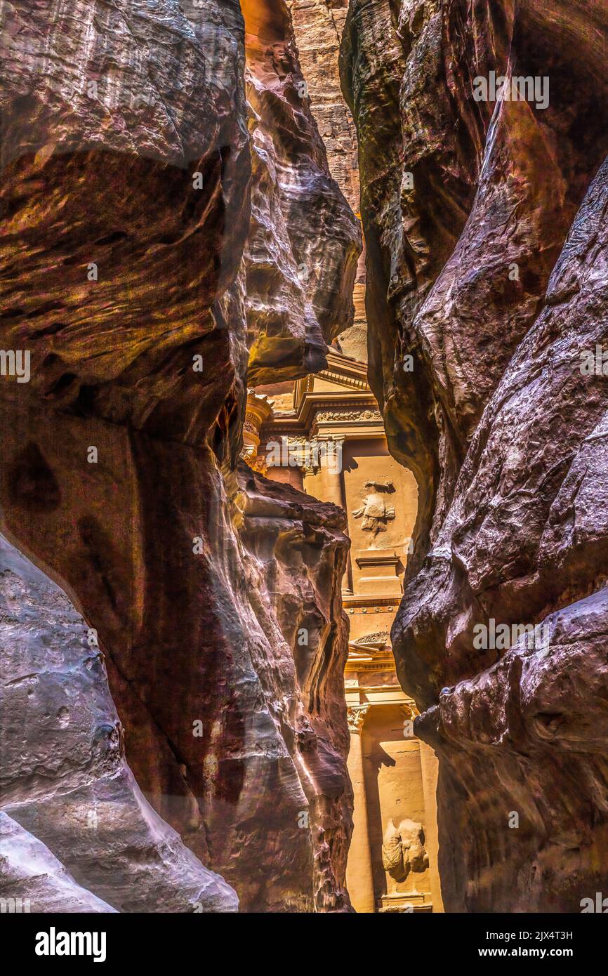 Outer Siq Entrance Treasury Petra Jordan Built by Nabataens in 100 BC Stock Photo